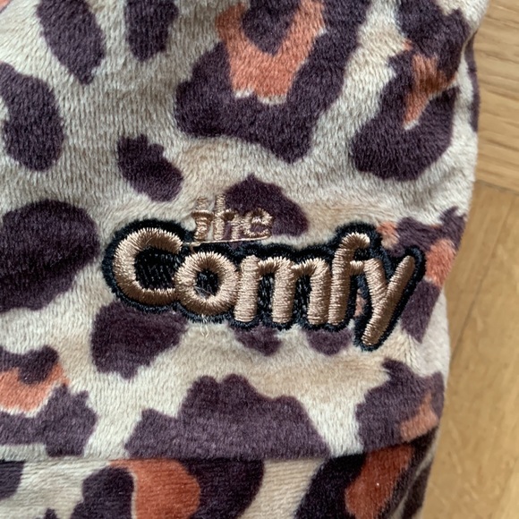 The Comfy brand slipper socks size small leopard print - Picture 4 of 4